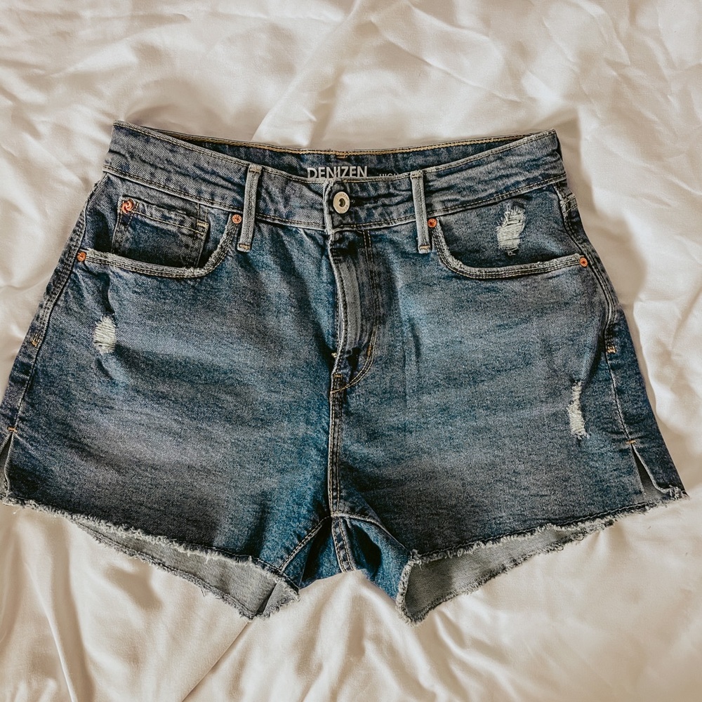 Levi’s Denizen High Rise Jean Shorts